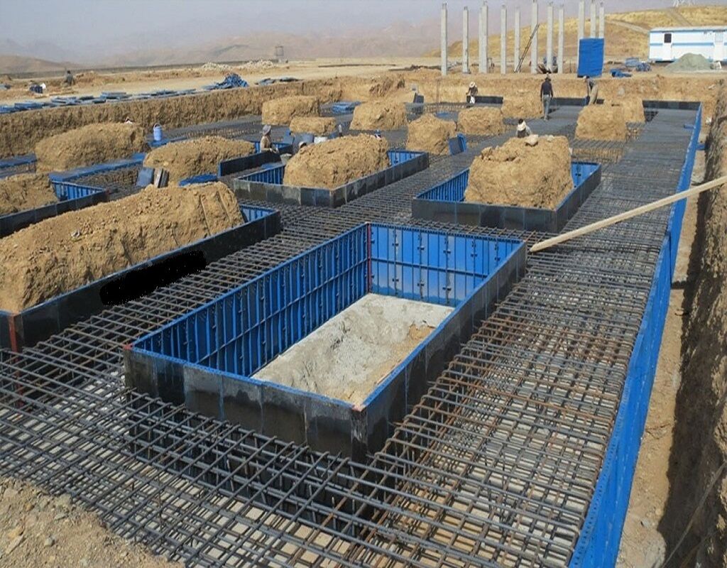 آغاز پی ریزی منزل تخریب شده در زلزله کاشمر