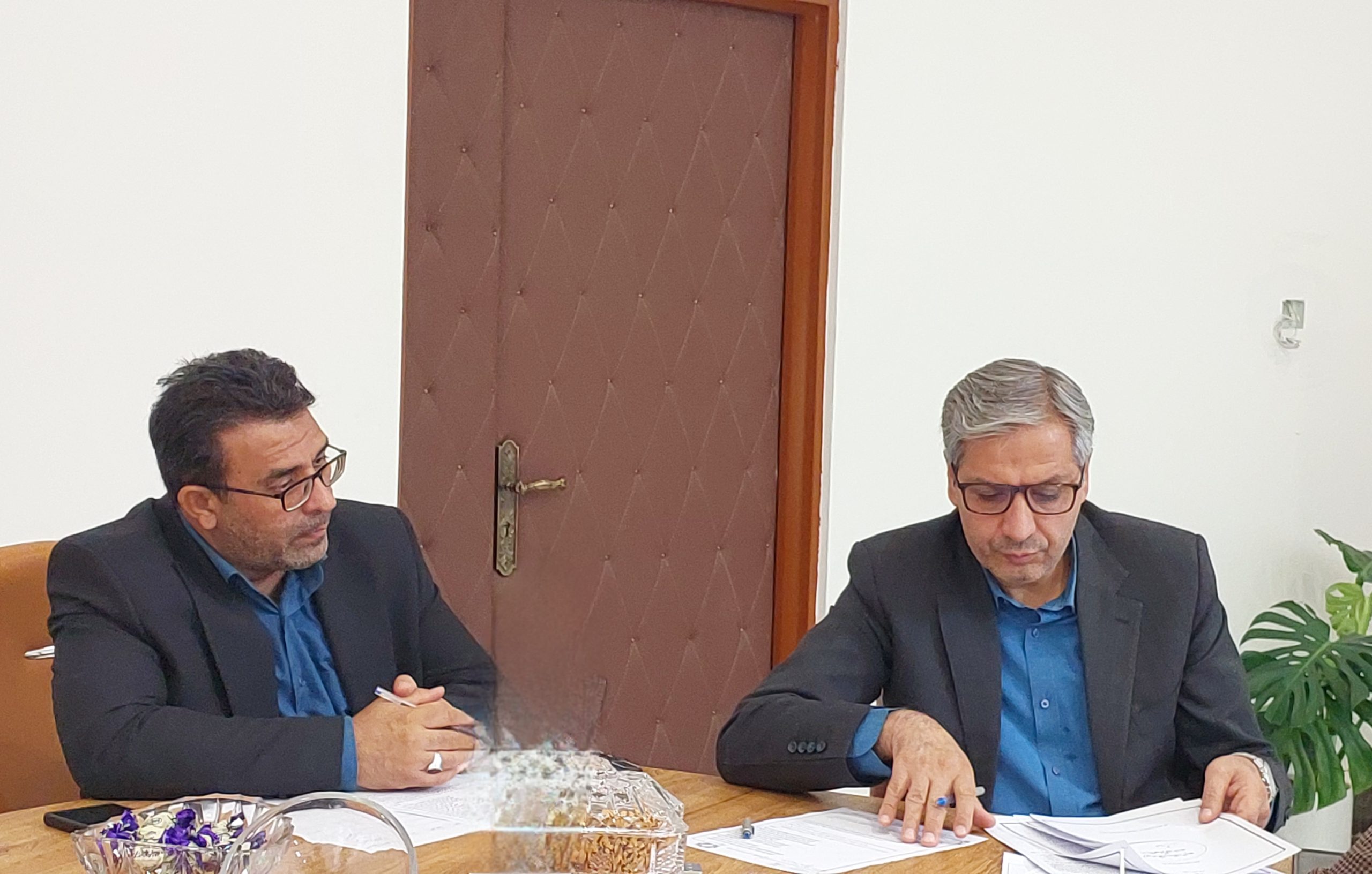 تعریض پل قائم کاشمر در اولویت بازآفرینی شهری؛ فرماندار به مدیران غایب ۲۴ ساعت مهلت داد